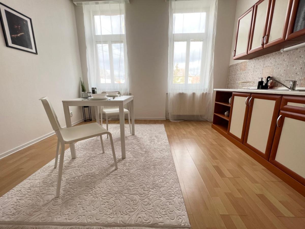 Shelby Apartment Kosice Bagian luar foto